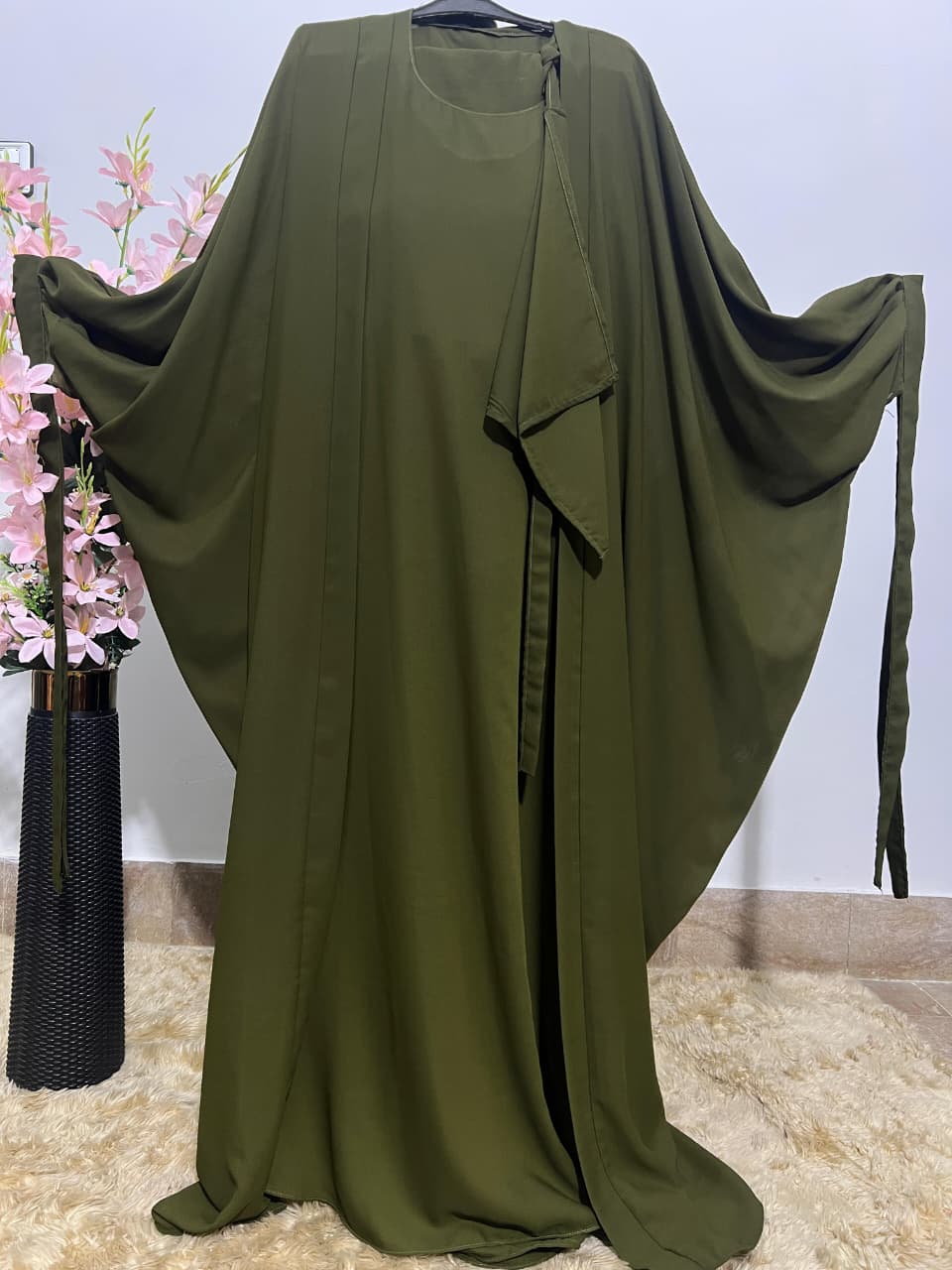 Elegant 4-Piece Abaya Set – Upper, Inner, Scarf & Niqab